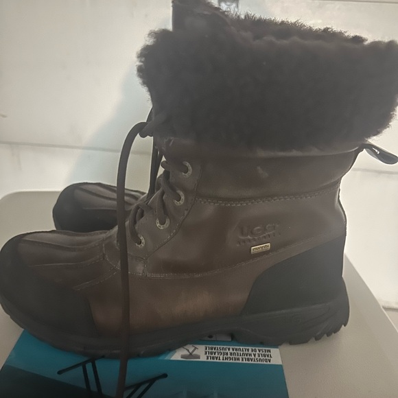 UGG Dark Brown Fur-Lined Boots - Picture 1 of 4